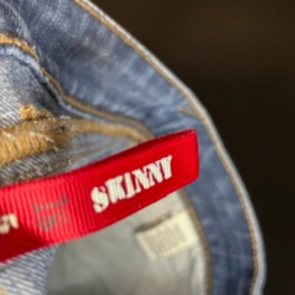 Women's 1st Kiss Skinny Jeans, Size 5. - Picture 8 of 10